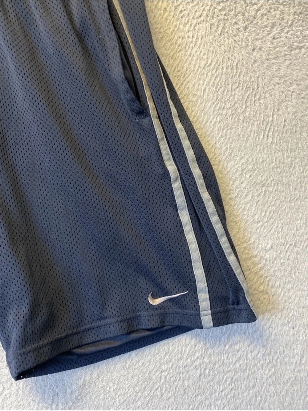 Nike Shorts mens Navy Blue Mesh Basketball Grey Side Stripes double layer XL